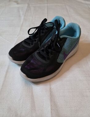 Nike Revolution 3 Running Shoes Black Teal Purple Women's Size 9
